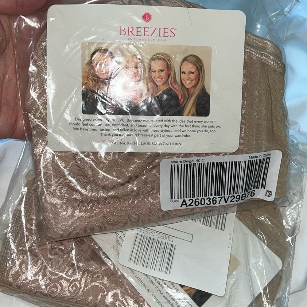 Breezies Wild Rose Seamless Wirefree Support Bra WARM BEIGE 40C INCLUDES 2 NEW!! - Picture 2 of 5
